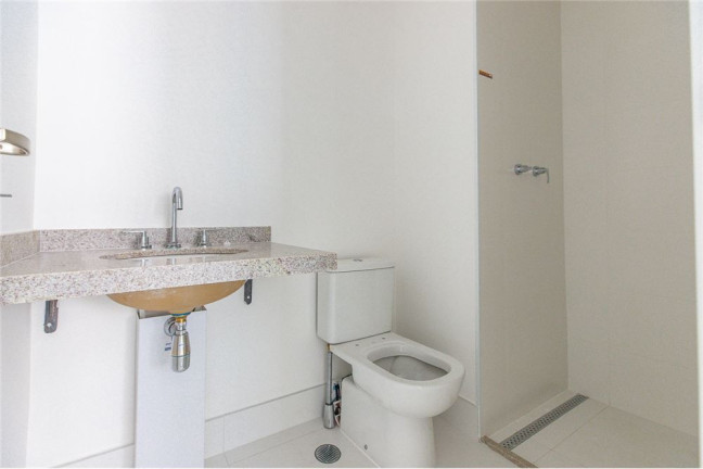Imagem Imóvel com 1 Quarto à Venda, em Moema - São Paulo Imagem Imóvel com 1 Quarto à Venda, em Moema - São Paulo