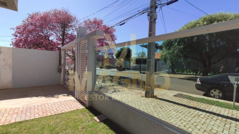 Imagem Sobrado com 3 Quartos à Venda, 98 m² em Coqueiral - Cascavel
