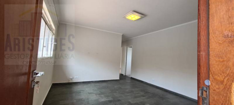 Imagem Casa com 3 Quartos à Venda, 227 m² Imagem Casa com 3 Quartos à Venda, 227 m²