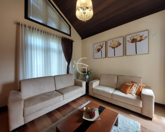 Imagem Casa com 4 Quartos à Venda,  em Santo Antônio - Joinville