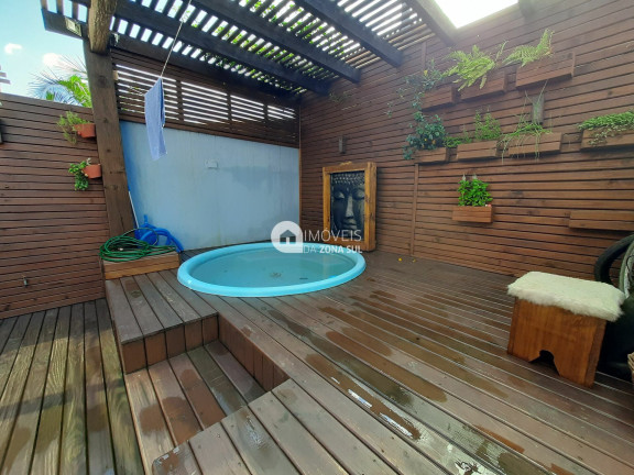 Imagem Casa com 2 Quartos à Venda, 90 m² Imagem Casa com 2 Quartos à Venda, 90 m²