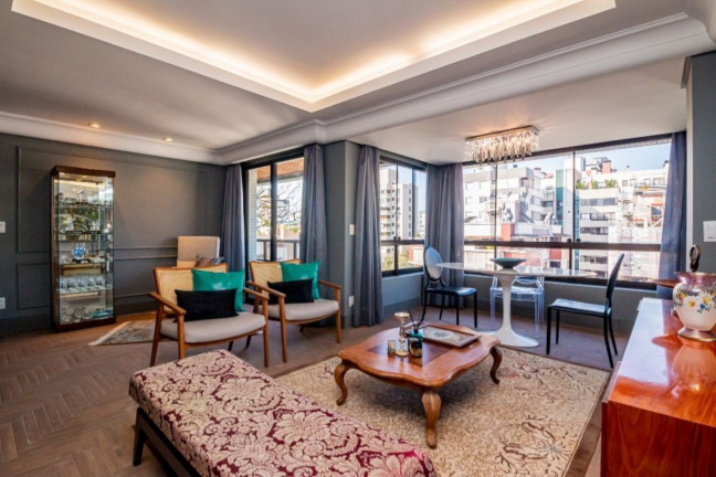 Imóvel com 2 Quartos à Venda, 200 m² em Auxiliadora - Porto Alegre