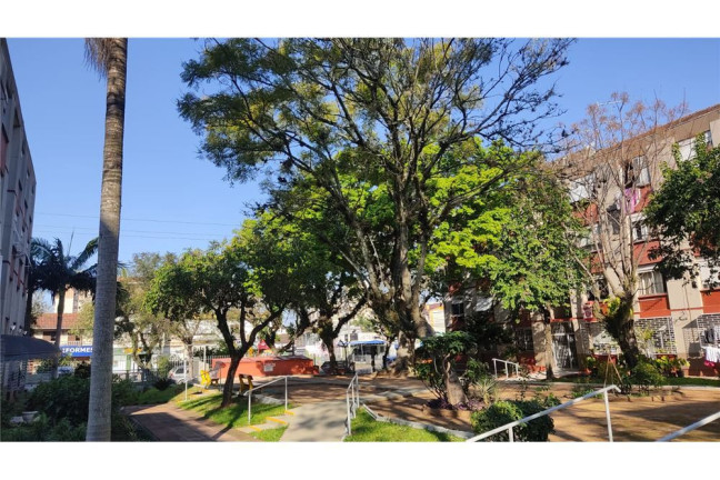 Imagem Imóvel com 3 Quartos à Venda, em Jardim Itu - Porto Alegre Imagem Imóvel com 3 Quartos à Venda, em Jardim Itu - Porto Alegre