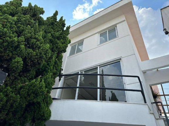 Sobrado com 4 Quartos à Venda, 335 m² em água Rasa - São Paulo