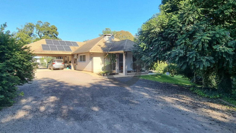 Imagem Casa com 3 Quartos à Venda, 438 m² em João Alves - Santa Cruz Do Sul Imagem Casa com 3 Quartos à Venda, 438 m² em João Alves - Santa Cruz Do Sul