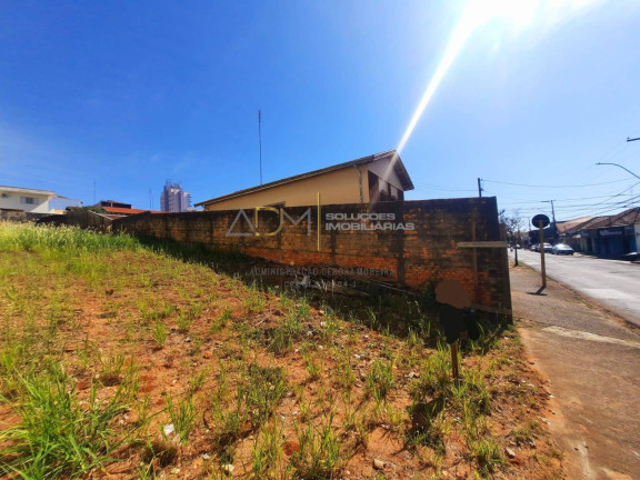 Imagem Terreno à Venda, 324 m² em Centro - Botucatu Imagem Terreno à Venda, 324 m² em Centro - Botucatu