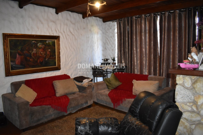 Imagem Casa com 4 Quartos à Venda, 195 m² em Região Da Abernéssia - Campos Do Jordão Imagem Casa com 4 Quartos à Venda, 195 m² em Região Da Abernéssia - Campos Do Jordão