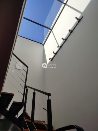 Imagem Casa com 3 Quartos à Venda, 130 m² Imagem Casa com 3 Quartos à Venda, 130 m²