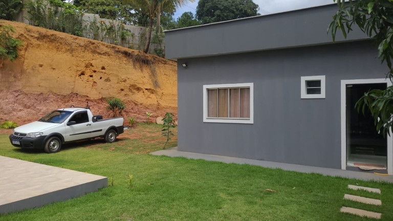 Imagem Imóvel com 2 Quartos à Venda, 2.200 m²