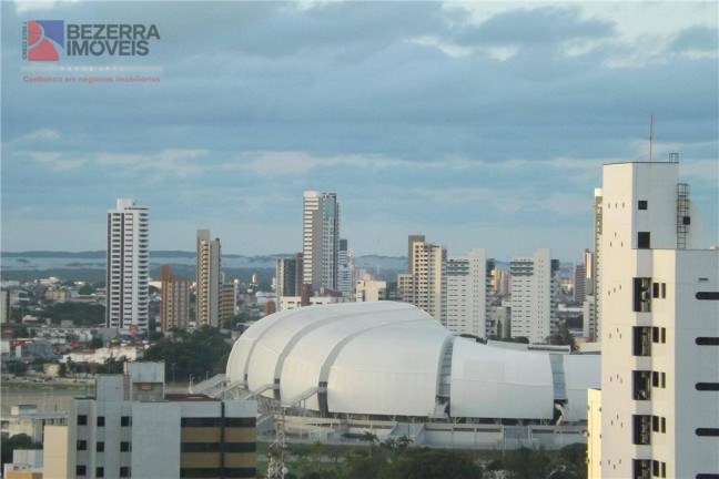 Imagem Apartamento com 4 Quartos à Venda, 232 m² em Candelária - Natal