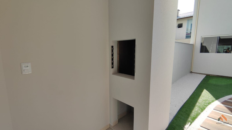 Imagem Casa com 3 Quartos à Venda, 132 m²