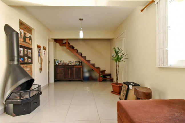 Imagem Imóvel com 3 Quartos à Venda, em Hípica - Porto Alegre Imagem Imóvel com 3 Quartos à Venda, em Hípica - Porto Alegre