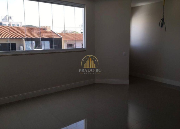 Imagem Sobrado com 3 Quartos à Venda, 185 m² em Centro - Balneário Camboriú Imagem Sobrado com 3 Quartos à Venda, 185 m² em Centro - Balneário Camboriú