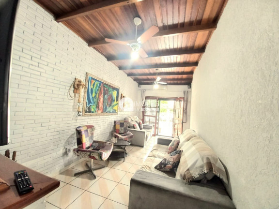 Imagem Casa com 3 Quartos à Venda, 110 m² Imagem Casa com 3 Quartos à Venda, 110 m²