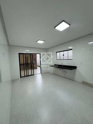 Imagem Casa com 3 Quartos à Venda, 195 m² em Universidade - Vitória Da Conquista Imagem Casa com 3 Quartos à Venda, 195 m² em Universidade - Vitória Da Conquista
