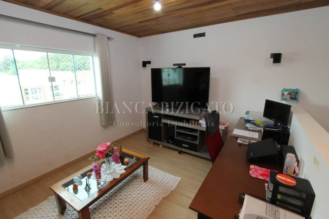 Imagem Sobrado com 3 Quartos à Venda, 185 m² em Loteamento Marinoni - Almirante Tamandaré Imagem Sobrado com 3 Quartos à Venda, 185 m² em Loteamento Marinoni - Almirante Tamandaré