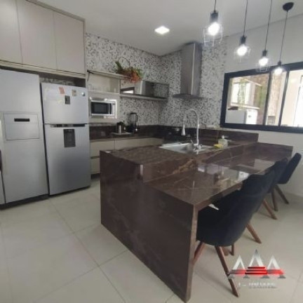 Imagem Casa de Condomínio com 4 Quartos à Venda, 420 m² em Jardim Itália - Cuiabá Imagem Casa de Condomínio com 4 Quartos à Venda, 420 m² em Jardim Itália - Cuiabá