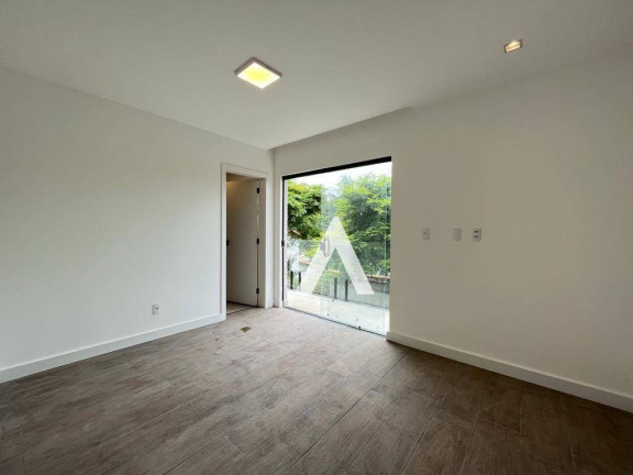 Imagem Casa com 3 Quartos à Venda, 145 m² em Albuquerque - Teresópolis Imagem Casa com 3 Quartos à Venda, 145 m² em Albuquerque - Teresópolis