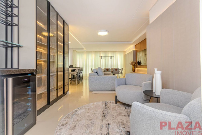 Imagem Apartamento com 3 Quartos à Venda, 129 m² em Centro - Balneário Camboriú Imagem Apartamento com 3 Quartos à Venda, 129 m² em Centro - Balneário Camboriú