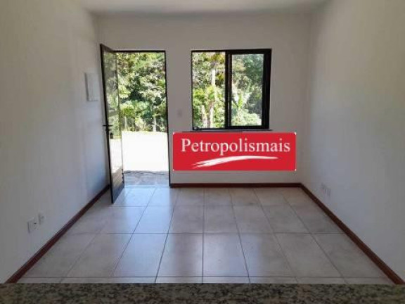 Imagem Apartamento com 1 Quarto à Venda, em São Sebastião - Petrópolis Imagem Apartamento com 1 Quarto à Venda, em São Sebastião - Petrópolis