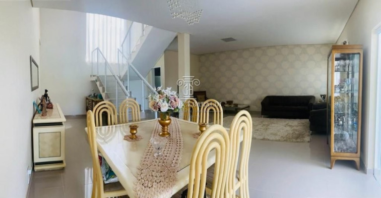 Imagem Sobrado com 3 Quartos à Venda, 400 m² em Barreiro - Araçoiaba Da Serra