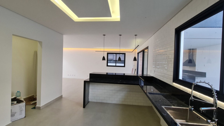 Imagem Casa com 3 Quartos à Venda, 260 m² em Recanto Dos Eucaliptos - São José Dos Campos Imagem Casa com 3 Quartos à Venda, 260 m² em Recanto Dos Eucaliptos - São José Dos Campos