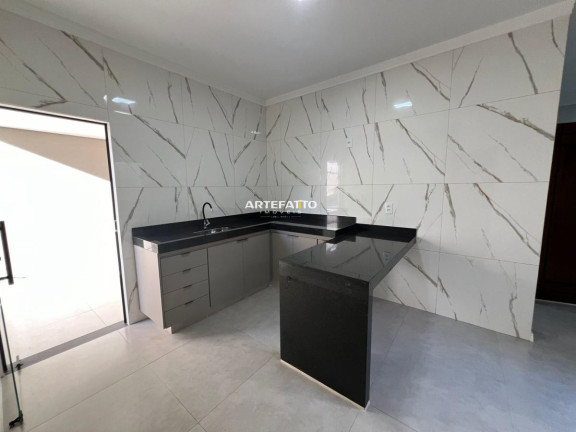 Imagem Casa com 3 Quartos à Venda, 200 m² Imagem Casa com 3 Quartos à Venda, 200 m²