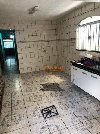 Imagem Casa com 3 Quartos à Venda, 377 m² em Taboão - Guarulhos Imagem Casa com 3 Quartos à Venda, 377 m² em Taboão - Guarulhos