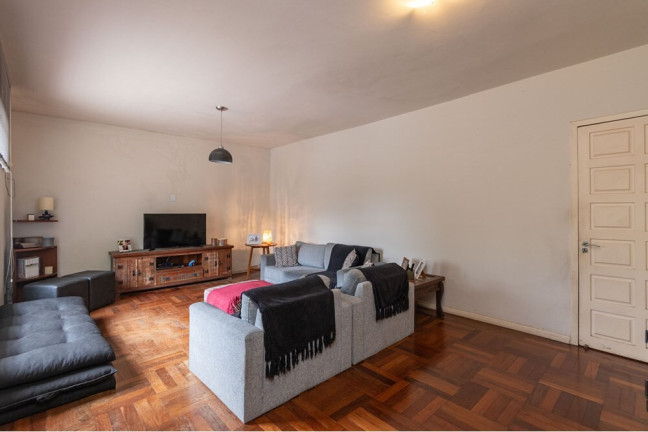 Imagem Casa com 3 Quartos à Venda, 158 m² em Chácara Das Pedras - Porto Alegre Imagem Casa com 3 Quartos à Venda, 158 m² em Chácara Das Pedras - Porto Alegre
