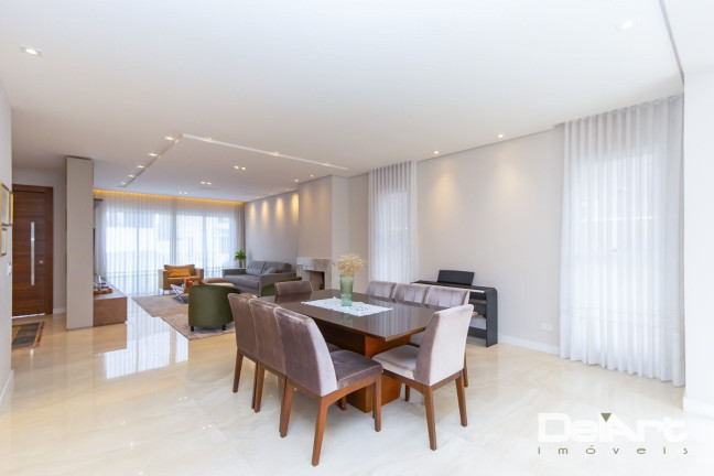 Imagem Casa com 3 Quartos à Venda, 398 m² em Uberaba - Curitiba Imagem Casa com 3 Quartos à Venda, 398 m² em Uberaba - Curitiba