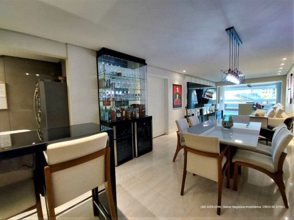 Imagem Apartamento com 3 Quartos à Venda, 248 m² em Agronômica - Florianópolis Imagem Apartamento com 3 Quartos à Venda, 248 m² em Agronômica - Florianópolis