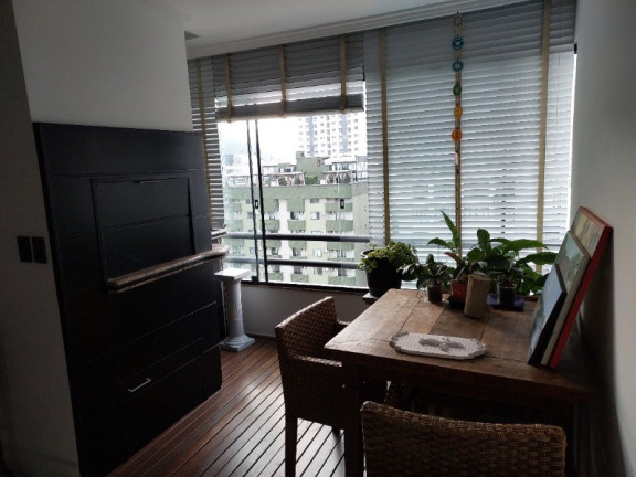 Imagem Apartamento com 3 Quartos à Venda, 170 m² em Centro - Balneário Camboriú