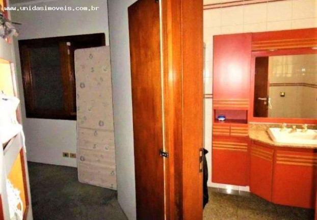 Imagem Casa com 4 Quartos à Venda, 240 m² em Jardim Dos Prados - São Paulo