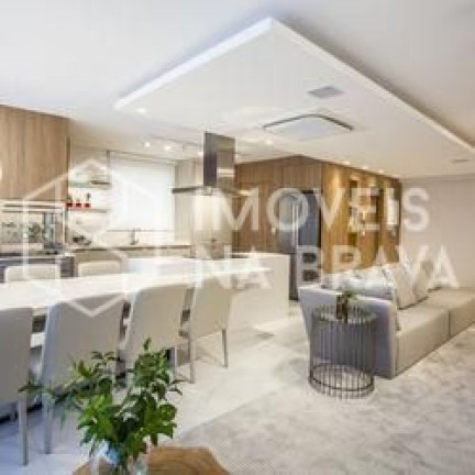 Imagem Apartamento com 4 Quartos à Venda, 167 m² em Centro - Balneário Camboriú Imagem Apartamento com 4 Quartos à Venda, 167 m² em Centro - Balneário Camboriú