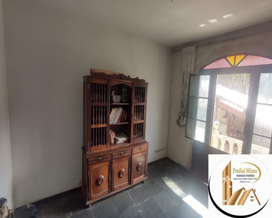 Imagem Casa com 5 Quartos à Venda, 240 m² em Jardim Dos Comerciários (venda Nova) - Belo Horizonte