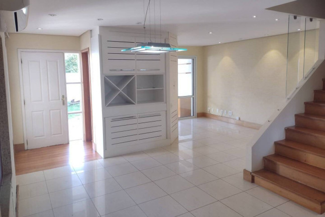 Imagem Casa com 3 Quartos à Venda, 334 m² em Alphaville - Santana De Parnaíba Imagem Casa com 3 Quartos à Venda, 334 m² em Alphaville - Santana De Parnaíba