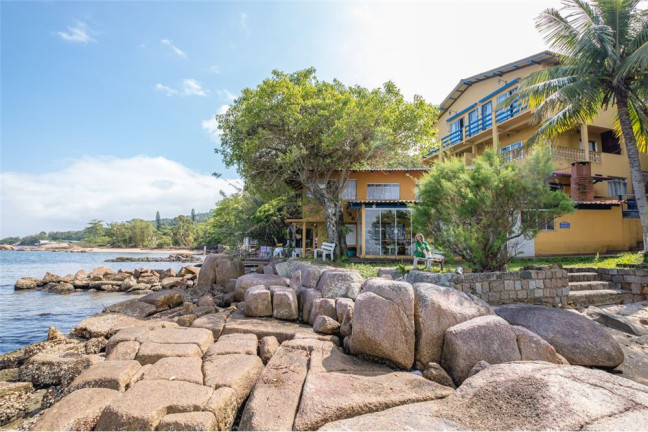 Casa com 7 Quartos à Venda,  em Ribeirão Da Ilha - Florianópolis