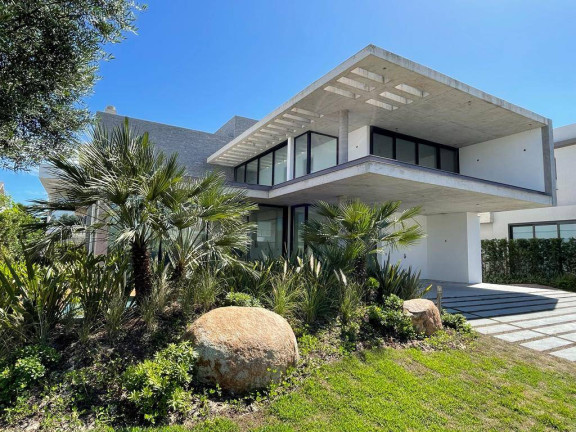 Imagem Casa com 5 Quartos à Venda, 420 m² em Maristela - Xangri-lá Imagem Casa com 5 Quartos à Venda, 420 m² em Maristela - Xangri-lá