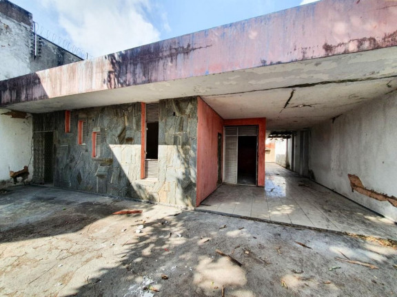 Casa com 3 Quartos à Venda, 181 m² em Vicente Pinzon - Fortaleza