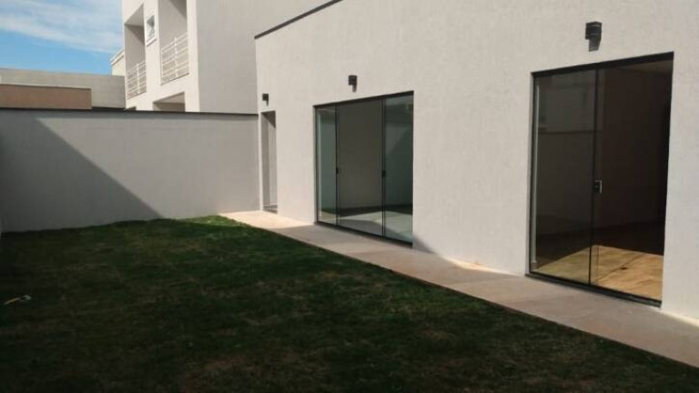 Imagem Casa com 3 Quartos à Venda, 156 m² em Campos Do Conde Versailles - Tremembé Imagem Casa com 3 Quartos à Venda, 156 m² em Campos Do Conde Versailles - Tremembé