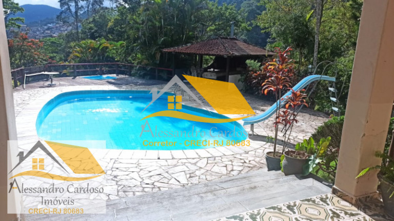 Imagem Casa com 3 Quartos à Venda, 300 m² em Chácara Paraíso - Nova Friburgo Imagem Casa com 3 Quartos à Venda, 300 m² em Chácara Paraíso - Nova Friburgo