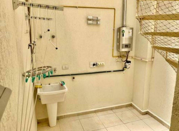 Imagem Casa com 3 Quartos à Venda, 122 m² em Vila Madalena - São Paulo Imagem Casa com 3 Quartos à Venda, 122 m² em Vila Madalena - São Paulo