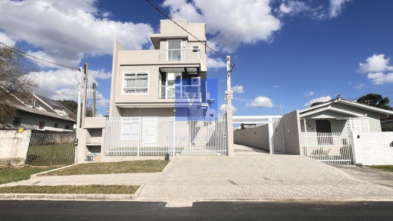 Imagem Casa com 3 Quartos à Venda, 125 m² em Boqueirão - Curitiba Imagem Casa com 3 Quartos à Venda, 125 m² em Boqueirão - Curitiba
