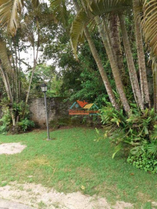 Imagem Casa com 3 Quartos à Venda, 196 m² em Cocanha - Caraguatatuba