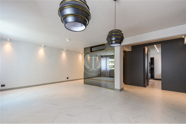 Imagem Apartamento com 2 Quartos à Venda, 113 m² em Moema - São Paulo