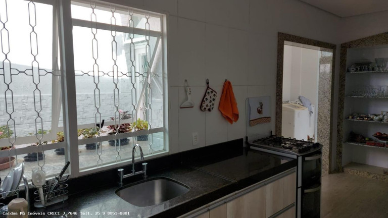 Imagem Casa com 7 Quartos à Venda, 420 m² em Floresta - Belo Horizonte Imagem Casa com 7 Quartos à Venda, 420 m² em Floresta - Belo Horizonte