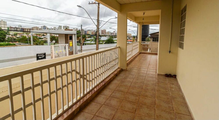 Imagem Casa com 5 Quartos à Venda, 475 m² em Setor Habitacional Arniqueira (águas Claras) - Brasília Imagem Casa com 5 Quartos à Venda, 475 m² em Setor Habitacional Arniqueira (águas Claras) - Brasília