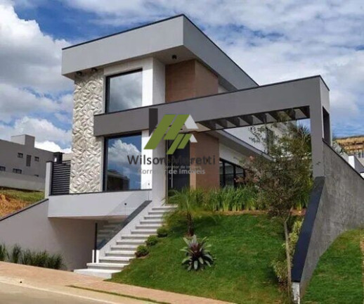 Casa com 3 Quartos à Venda, 289 m²