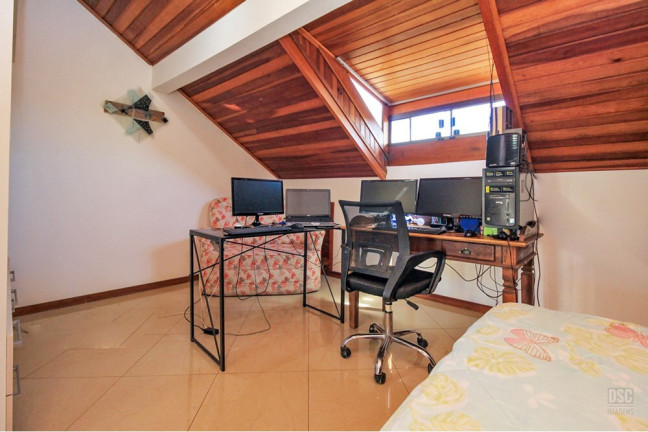 Imagem Casa com 4 Quartos à Venda, 201 m² em Espírito Santo - Porto Alegre Imagem Casa com 4 Quartos à Venda, 201 m² em Espírito Santo - Porto Alegre