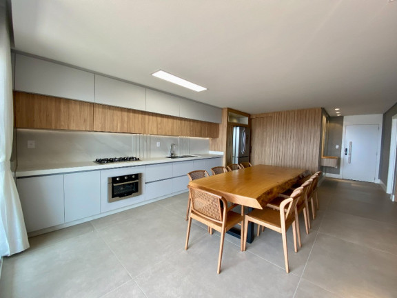 Imagem Apartamento com 3 Quartos à Venda, 140 m² em Kobrasol - São José